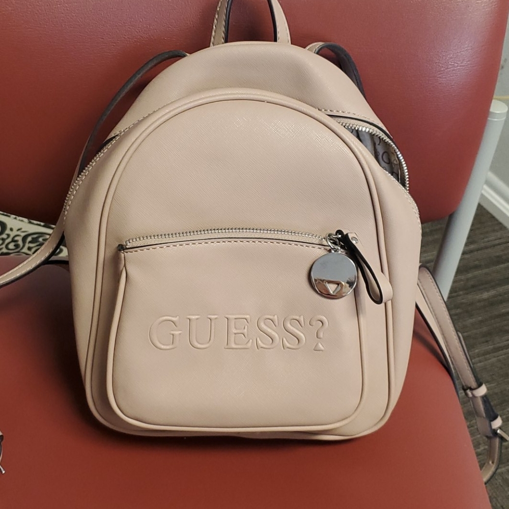 Goegeous little Guess backpack